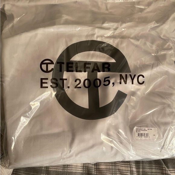 Telfar Black Quilted Women Bag - Picture 9 of 9